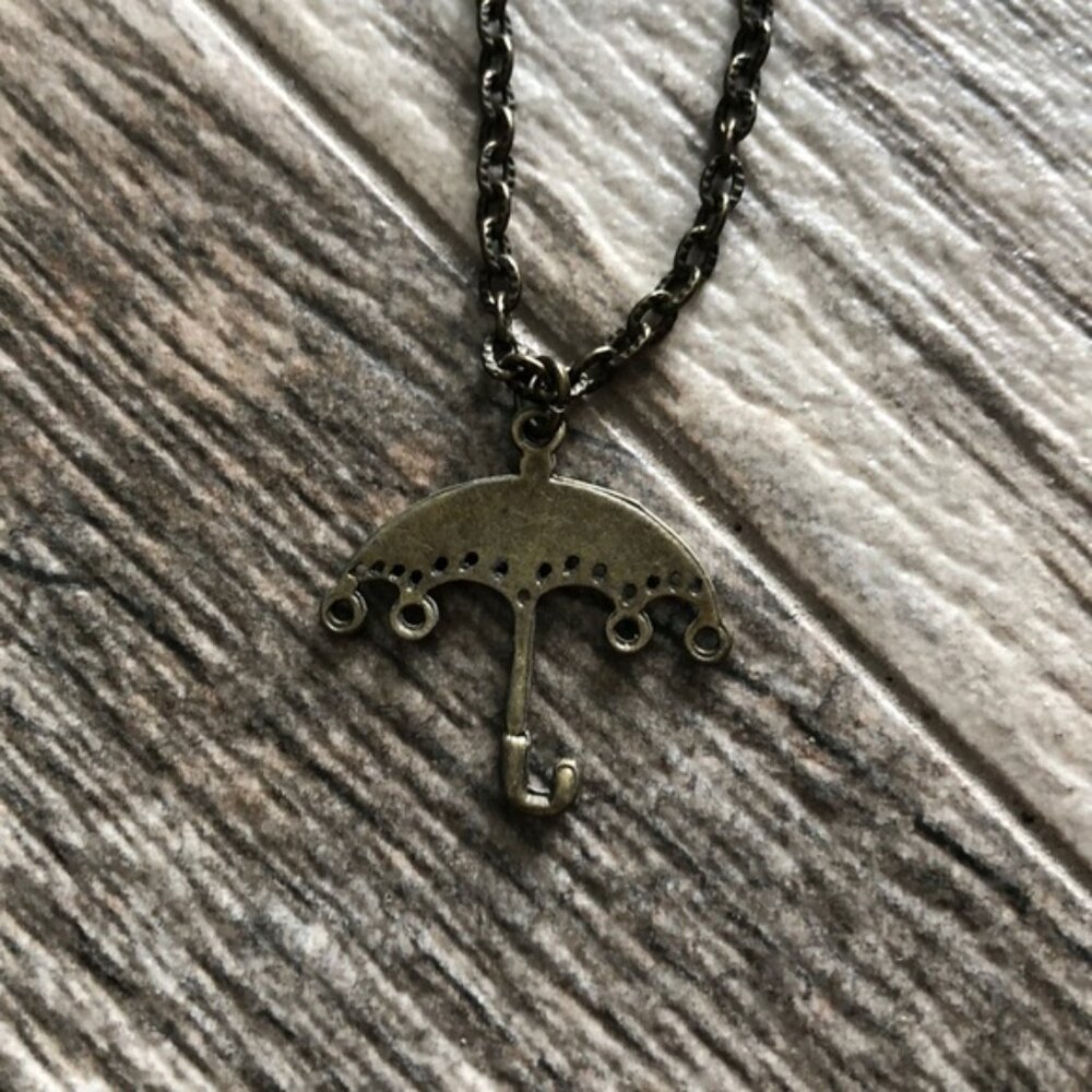 Umbrella necklace